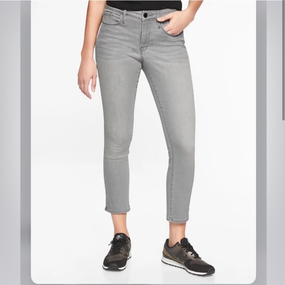 Athleta Sculptek Kenai Gray Cropped Jeans 24” inseam - Picture 10 of 10